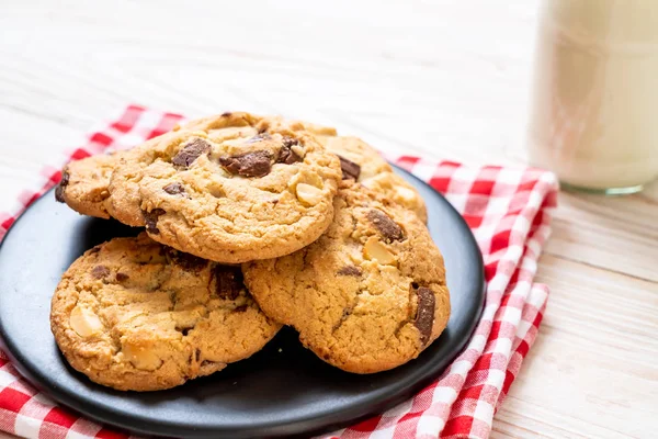 Biscoitos Com Chips Chocolate Prato — Fotografia de Stock