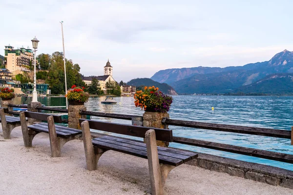 Hermosa Arquitectura Wolfgang Waterfront Con Lago Wolfgangsee Austria —  Fotos de Stock