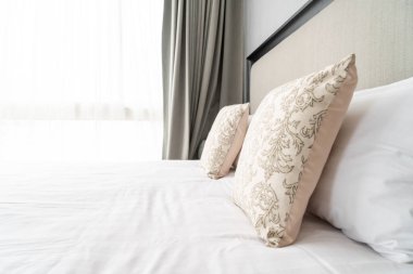 güzel yastık yatak yatak odası iç dekorasyon