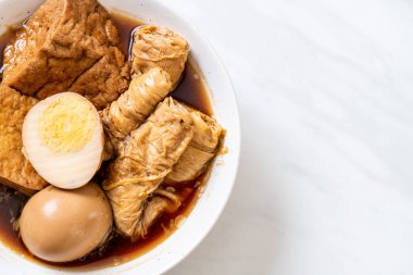 kaynamış yumurta çikolata sosu veya tatlı sos - Asya gıda