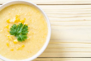 Mısır çorba kasesi - sağlıklı gıda tarzı