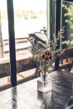 mum ve vazo dekorasyon Cafe Restoran - vintage etkisi filtre tablo