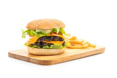 Beyaz arka planda izole edilmiş taze lezzetli burger.