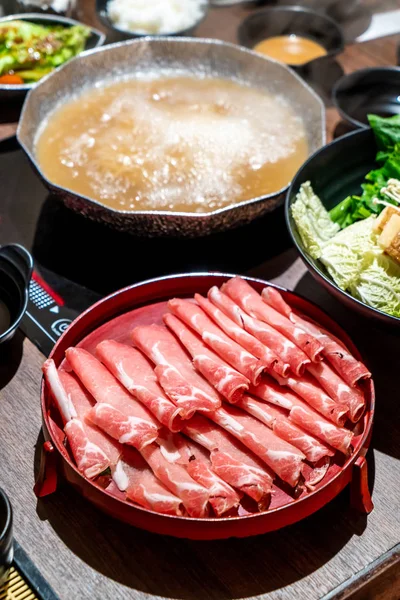 Plasterkach Wieprzowina Japoński Shabu Shabu Sukiyaki Styl Japoński Żywności — Zdjęcie stockowe