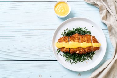 limon limon soslu kızarmış tavuk göğsü