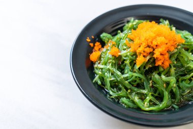 yosun salata karides yumurta - Japon gıda tarzı