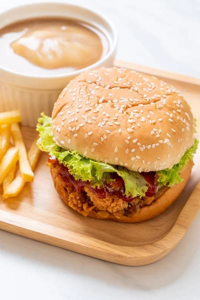 Gebratene Chicken Burger Ungesunde Ernährung — Stockfoto