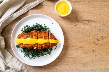 limon limon soslu kızarmış tavuk göğsü