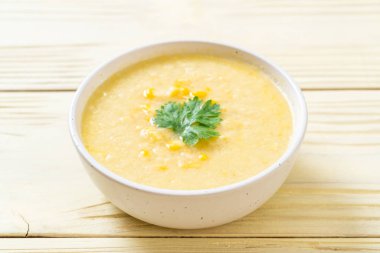 Mısır çorba kasesi - sağlıklı gıda tarzı