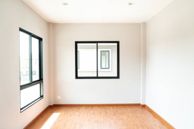 boş cam pencere ve kapı ev güneş ışığı ile