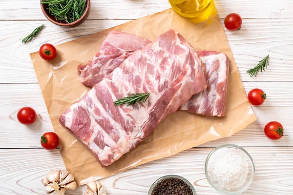 Costillas Frescas Cerdo Crudo Con Ingredientes — Foto de Stock