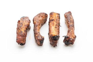 Beyaz arka plan üzerinde izole Izgara Barbekü kaburga domuz