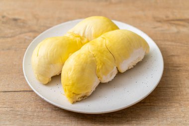 Taze Durian meyve plaka üzerinde