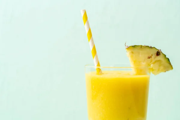 Fresh Pineapple Smoothie Glass Wood Table Healthy Drink — Stock Photo, Image