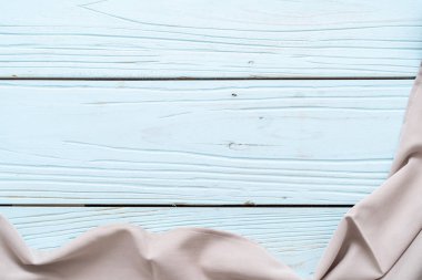 mutfak bezi (peçete) kopya alanı mavi ahşap zemin üzerine