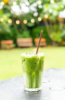 Sütlü buzlu yeşil çay