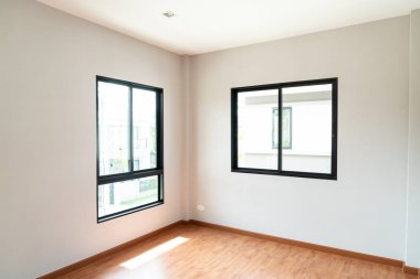 boş cam pencere ve kapı ev güneş ışığı ile