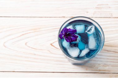 kelebek bezelye suyu - sağlıklı içecek