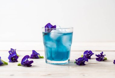 kelebek bezelye suyu - sağlıklı içecek