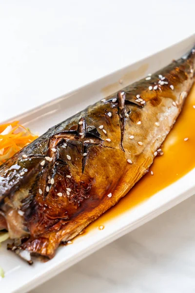 烤萨巴鱼牛排配铁烧酱 日式美食 — 图库照片