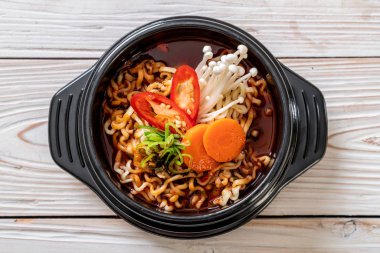 siyah kase - Kore yemeği stili Korece anlık erişte