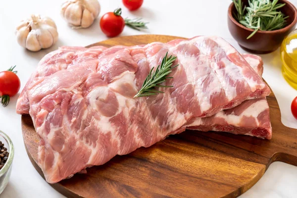 Costillas Frescas Cerdo Crudo Con Ingredientes — Foto de Stock