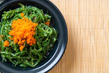 yosun salata karides yumurta - Japon gıda tarzı