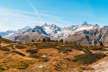 Zermatt, İsviçre Alpleri dağların güzel manzara