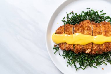 limon limon soslu kızarmış tavuk göğsü