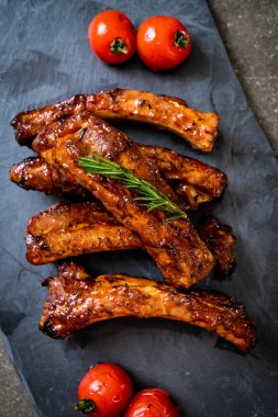 Izgara Barbekü kaburga domuz