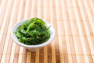 Yosun Salata-Japon tarzı