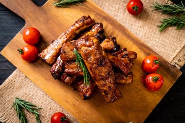 Izgara Barbekü kaburga domuz