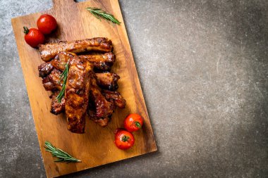 Izgara Barbekü kaburga domuz