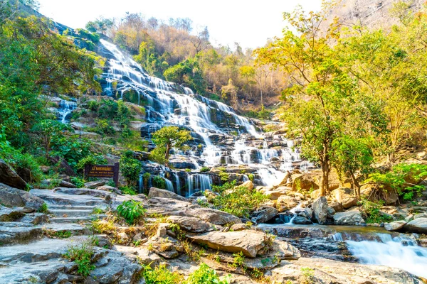 Mae Ya waterval in Chiang Mai, Thailand — Stockfoto