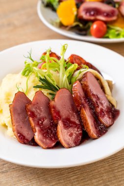 soslu ızgara duck meme