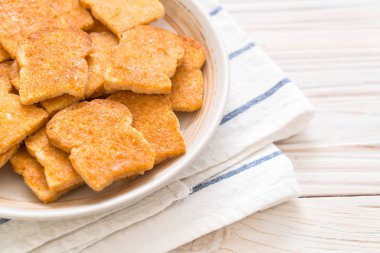 pişmiş ekmek sarımsaklı ekmek