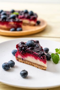 yaban mersini peynirli kek