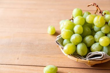 taze yeşil üzüm