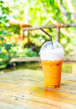 Tay buzlu süt çay bardağı 