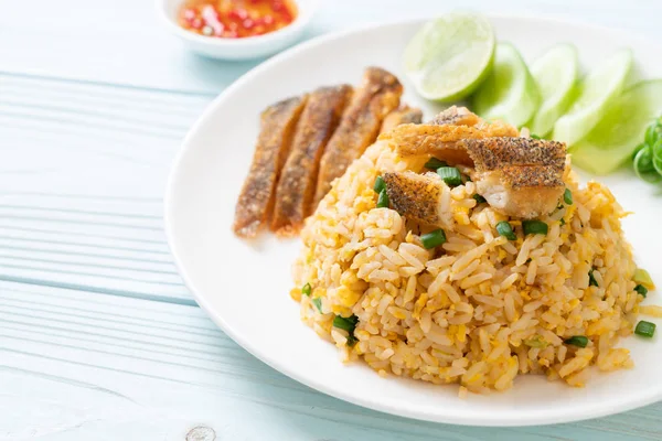 fried rice with crispy gourami fish