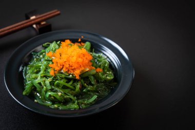 Yosun Salata karides yumurta - Japon tarzı