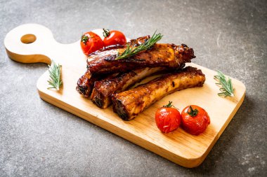 Izgara Barbekü kaburga domuz