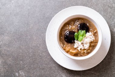 Kızarmış Balık Maw kırmızı et suyu çorbası Yengeç 