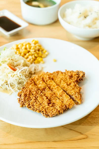 Chuleta frita de cerdo (Tonkatsu) —  Fotos de Stock