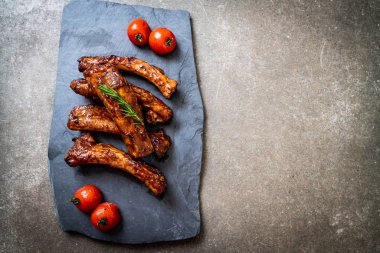 Izgara Barbekü kaburga domuz