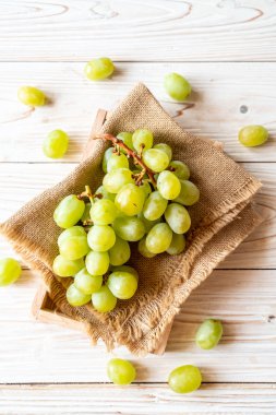 taze yeşil üzüm