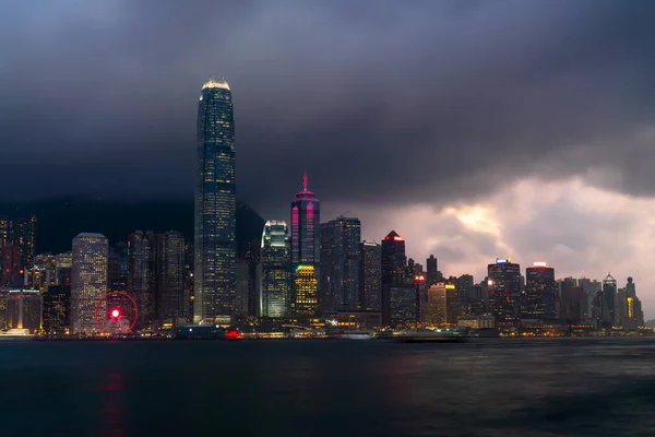 Hong Kong - 20 Şubat 2019: Victoria Limanı'Hong sahne — Stok fotoğraf