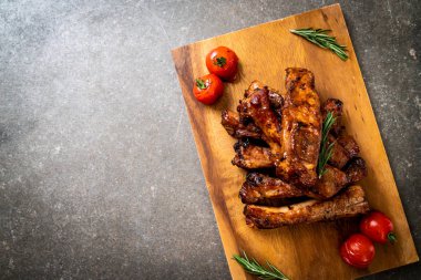 Izgara Barbekü kaburga domuz