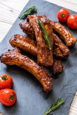 Izgara Barbekü kaburga domuz