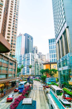 Hong Kong - 21 Şubat 2019: İnsanlar arasında Hennessy Road, Ca